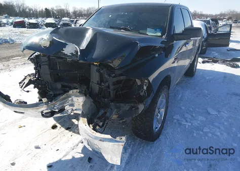 2016 Ram 1500 Big Horn z USA, uszkodzony, nr VIN 1C6RR7LT5GS323235